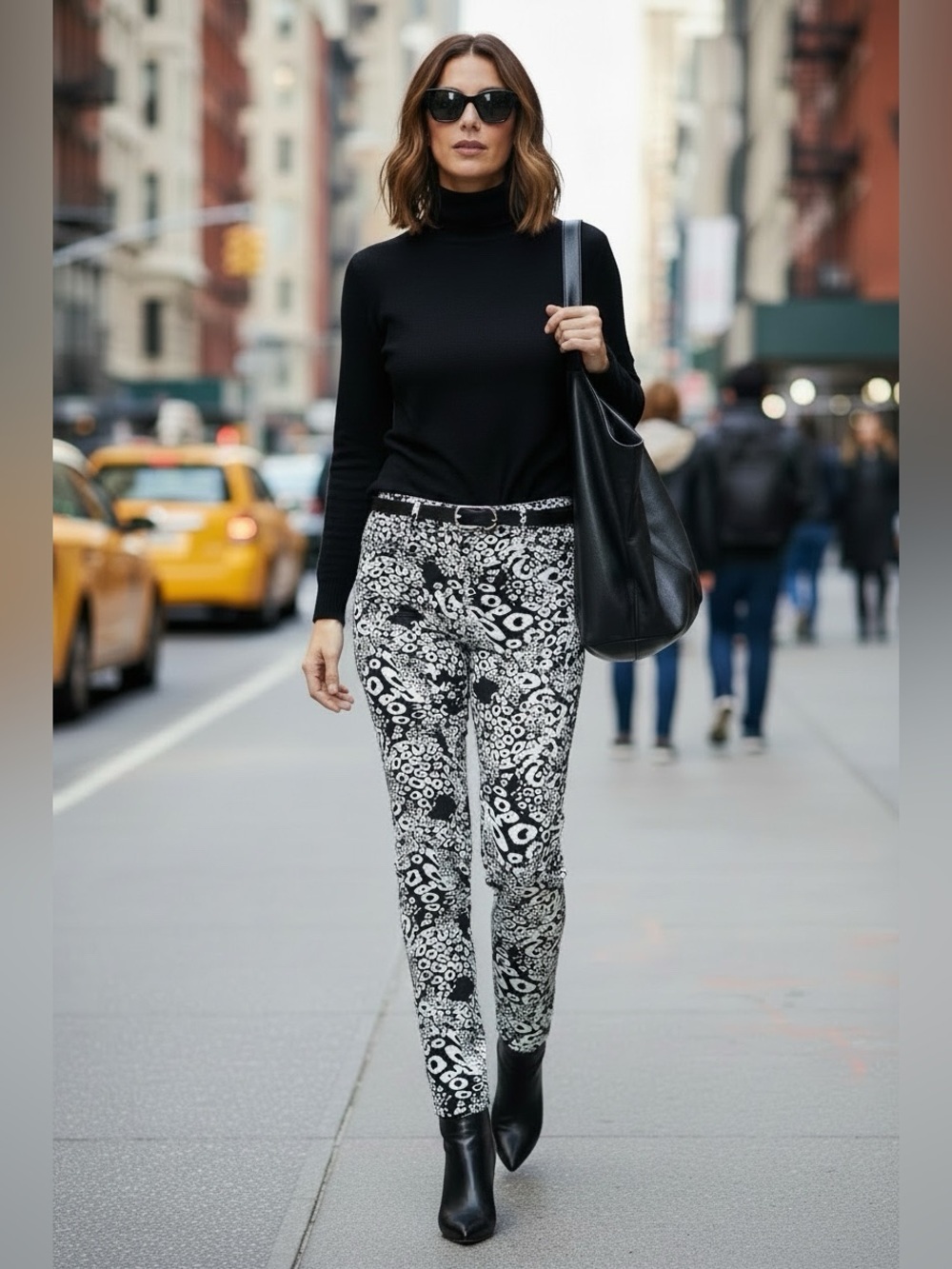 LENA GABRIELLE Black & Silver Metallic Leopard Print Pants Size 2
